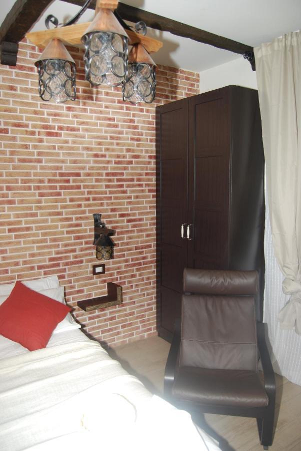 Bed and Breakfast Domus Florio - Humanitas Rozzano Пьеве-Эмануэле Экстерьер фото