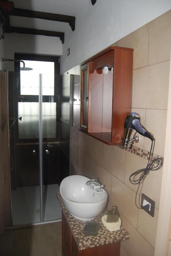 Bed and Breakfast Domus Florio - Humanitas Rozzano Пьеве-Эмануэле Экстерьер фото