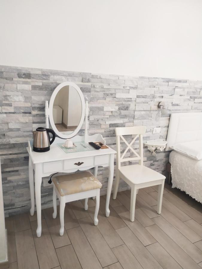 Bed and Breakfast Domus Florio - Humanitas Rozzano Пьеве-Эмануэле Экстерьер фото
